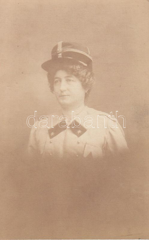 Female officer, photo, Női tiszt, fotó