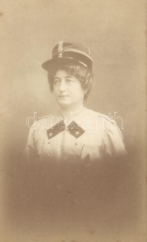 Female officer, photo, Női tiszt, fotó