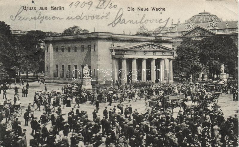 Berlin, die neue Wache / guards