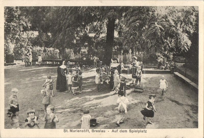 Wroclaw, Breslau; St. Marienstift, Spielplatz / kindergarten, playground