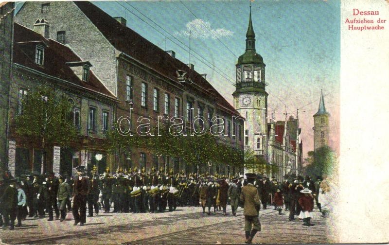 Dessau, Aufziehen der Hauptwache / main guard