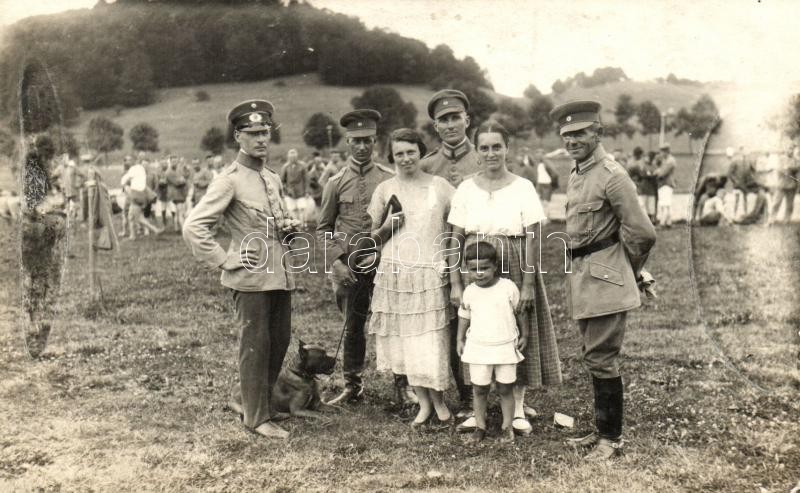 WWI Military, German soldiers, dog, Münsingen, photo, I. világháborús német katonák és családjuk, kutya, fotó