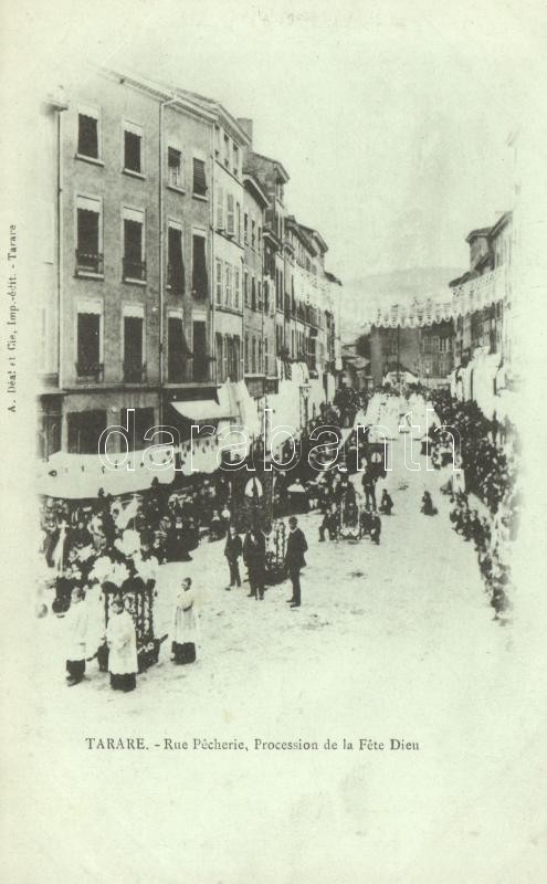 Tarare, Rue Pecherie, Procession de la Fete Dieu / catholic procession