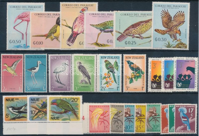 Madarak motívum 26 db bélyeg, közte teljes sorok, ívszéli bélyegek, Birds 26 stamps with sets, margin stamps