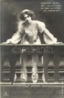 8 db RÉGI motívumlap; hölgyek / 8 old motive cards; lady