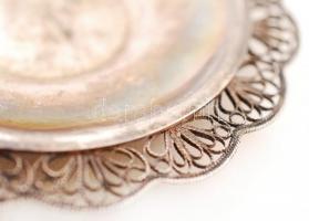 Díszes orosz ezüstözött alpakka kistálka, jelzett, d: 10,5 cm