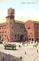 Bologna, Palazzo Re Enzo / palace, tram (EK)