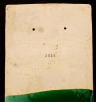 Zsolnay Budavári Nagyboldogasszony templom 1245-2006 feliratú sorszámozott tetőcserép, 35x14 cm