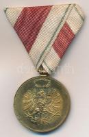 Ausztria 1928. "Tirol Emlékérem 1914-1918" Br kitüntetés szalaggal. Szign.: TJ T:2 Austria 1928. "Tyrol Commemorative Medal 1914-1918" Br medallion with ribbon. Sign: TJ C:XF