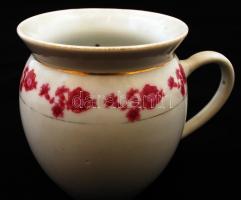 3 db bögre, kettőn hajszálrepedések, matricások, egyik jelzett, m:9,5 cm