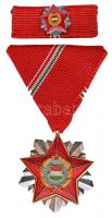 1966. "Szocialista Hazáért Érdemrend" mellszalaggal, szalagsávval és miniatűrrel dísztokban T:1 Hungary 1966. "Order of Merit for the Socialist Country" decoration on ribbon, with thin ribbon and miniature in case C:Unc NMK 711.