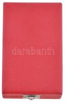 1966. "Szocialista Hazáért Érdemrend" mellszalaggal, szalagsávval és miniatűrrel dísztokba...