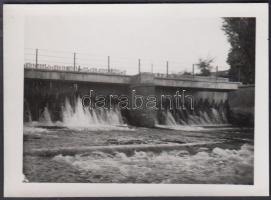 Korabeli fotó negatívval, Magyarkomját: Duzzasztó, 6x8,5cm