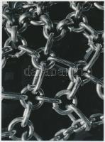 cca 1980 Gollob J.: Láncháló, feliratozott vintage fotóművészeti alkotás, 24x18 cm