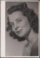 cca 1940 Bordy Bella (1909–1978): színésznő, táncosnő vintage portréja Inkey Tibor (1908-1998) műterméből, 25x17,5 cm