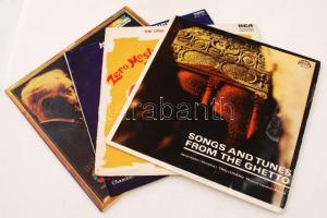 9 darabos judaika tétel: 1 db díszes fa falitányér, 2 db díszes réz falitányér, 1 db könyvjelző, 1 d...