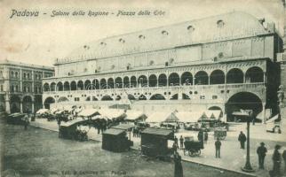 Padova, Salone della Ragione, Piazza delle Erbe / market place