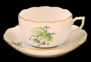 Herendi csipkebogyómintás hiányos teás készlet, kézzel festett, jelzett, rózsán apró lepattanás