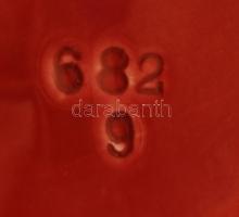 Arcképes mázas kerámia falitányér, jelzés nélkül, kis sérüléssel, d: 17 cm