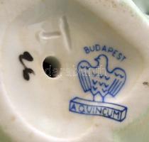 Öltöző Aquincumi porcelán kislány, kézzel festett, jelzett, hibátlan, m: 10 cm