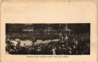 Paris, American troops parade