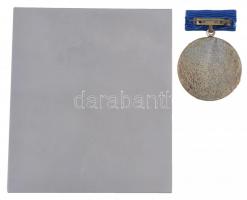 ~1970-1980. "MÁV Szolgálati Emlékérem" 40 év után + "MÁV Pro Ferrovia" zománcozo...