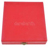 ~1970-1980. "MÁV Szolgálati Emlékérem" 40 év után + "MÁV Pro Ferrovia" zománcozo...