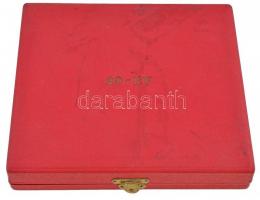 ~1970. "20 év a Honi Légvédelmi Tüzérség Szolgálatában" fém plakett eredeti adományozói dí...