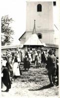 Körösfő, Templom misenapon / church, folklore, photo