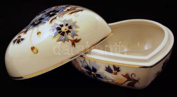 Zsolnay búzavirág mintás szív alakú bonbonier, kézzel festett, hibátlan, jelzett, 12x11x6 cm