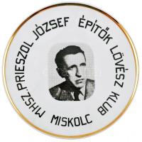 1981. "MHSZ. Prieszol József Építők Lövész Klub Miskolc" jelzett Hollóházi porcelán plakett tokban, benne "Emléklap Prieszol József elvtárs születésének 75. évfordulója alkalmából" (170mm) T:2