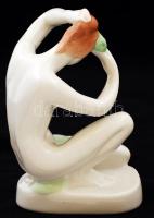 Aquincumi porcelán akt virággal, kézzel festett, hibátlan, jelzett, m: 14 cm