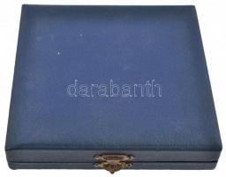 1984. "Katalitikus Krakk Üzemcsoport 1981-1984 / DKV (Dunai Kőolajipari Vállalat)"  Br eml...