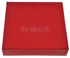 DN "A kerületért végzett munkája elismeréséül. I. Kerületi Tanács VB." Br emlékplakett tok...