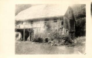 48 db RÉGI főleg használatlan fekete-fehér osztrák városképes lap, pár fotóval / 48 old mostly unuse...