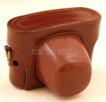 Régi Werra MX V típusú fényképezőgép, olívazöld színben, saját tokjában