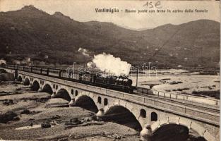 Ventimiglia, Nuovo ponte con treno in arrivo dalla francia / railroad bridge, French locomotive