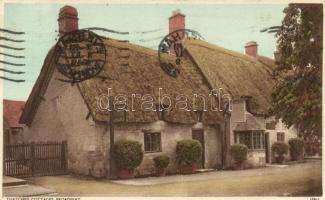 Broadway, Thatched cottages (EK)