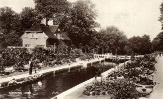 Sonning, Lock