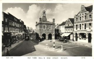 Reigate, Old town and High street, automobiles (EK)