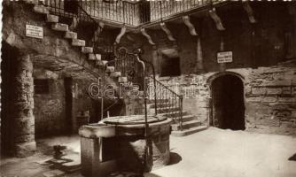 Marseille, Chateau d'If, Cour, Entrée du Cachot d'Edmond Dantes / castle, courtyard, entry of the dungeon