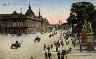 Berlin, Unter den Linden, Zeughaus, statue