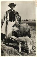 Magyar pásztorfiú / Hungarian folklore, shepherd