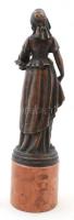 Pásztorlányka, patinázott bronz szobor, márvány talapzaton, jelzés nélkül, apró kopásnyomokkal, m: 3...