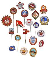 20db klf szocialista jelvény és kitűző, közte "Postások Szakszervezete", "Külkereskedelmi Törzsgárda", "MHSZ" T:vegyes