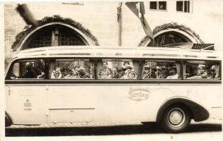 Nürnberg, sightseeing bus, photo (gluemark)