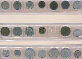 68db-os vegyes fémpénz gyűjtemény impozáns "MÜNZEN" érmetartó táskába rendezve T:vegyes
68...