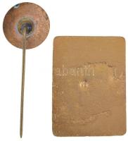 ~1970. "Magyar Labdarúgók Szövetsége" aranyozott, zománcozott tombak jelvény + "BLSZ ...