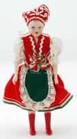 Régi, magyar népviseletbe öltöztetett porcelán baba, m: 20 cm