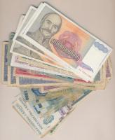 61db vegyes magyar és külföldi bankjegy T:vegyes